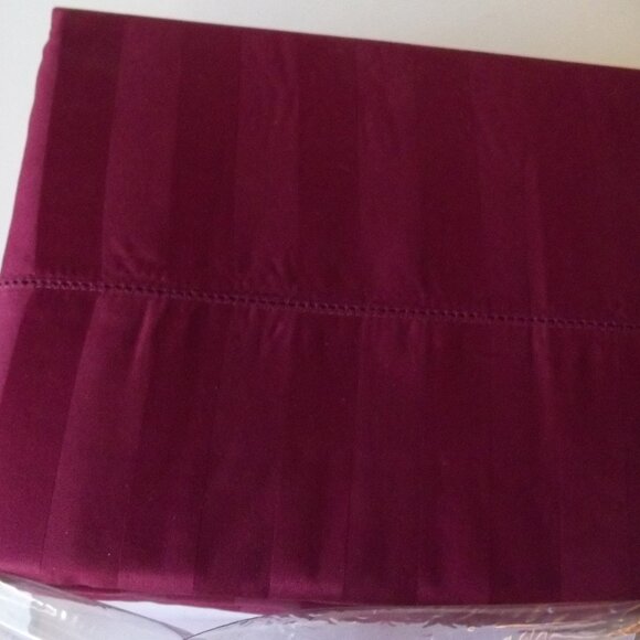 Martex Damask Stripe Full Sheet Set, Burgundy, Cotton Deep Pocket, 300 Thread Ct - Picture 2 of 6